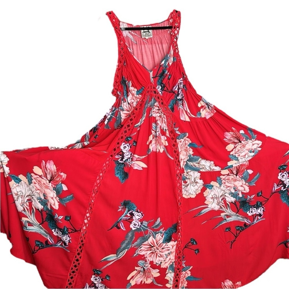 Jaase Red Floral Maxi Dress - Picture 5 of 16